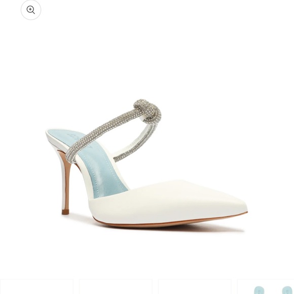Brand New Schultz White Pump - Picture 1 of 7